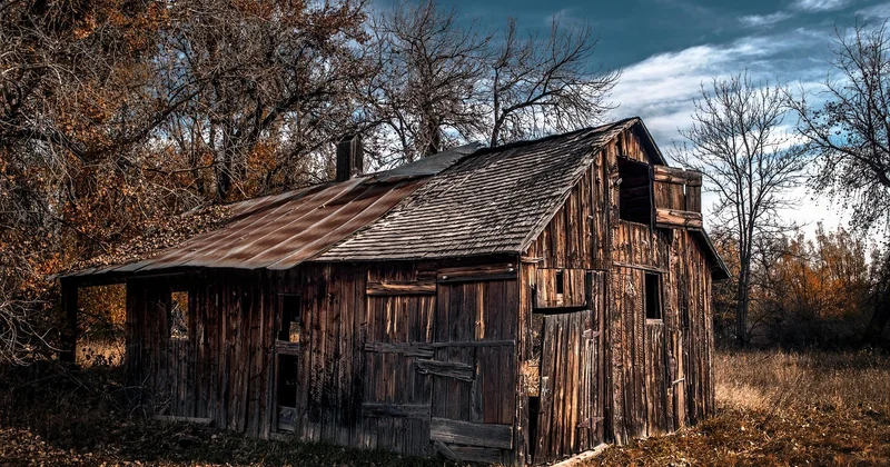Examples of load-bearing walls you might miss